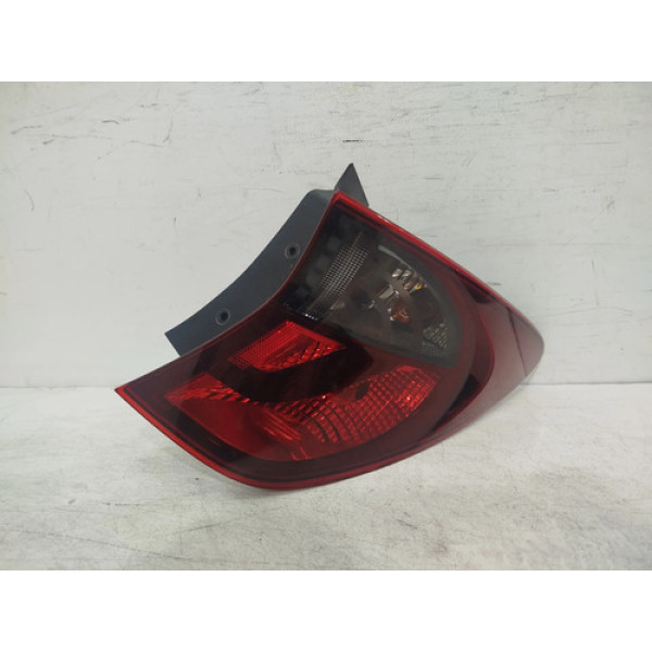 Lanterna Direita Hb20 Hatch Fumê 2020 A 2022 Original 26161 Direito/passageiro Vermelho