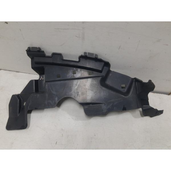 Guia Para-choque Traseiro Mercedes C180 L.e 14 Origin 22466