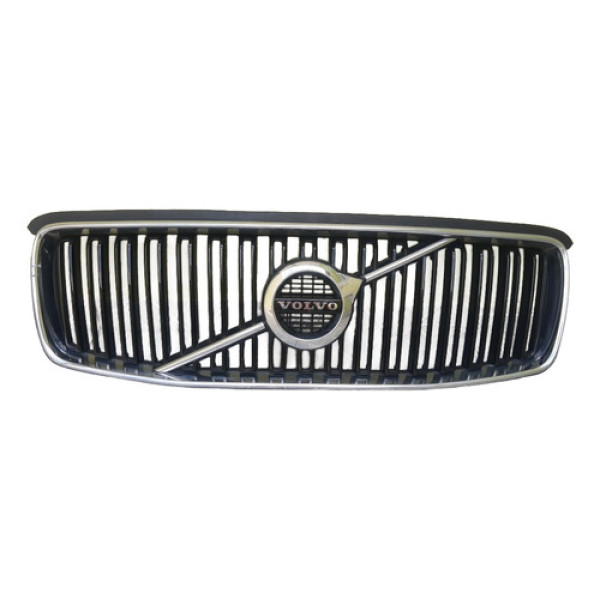 Grade Parachoque Volvo Xc 90 Pq Detalhe No Friso Usado