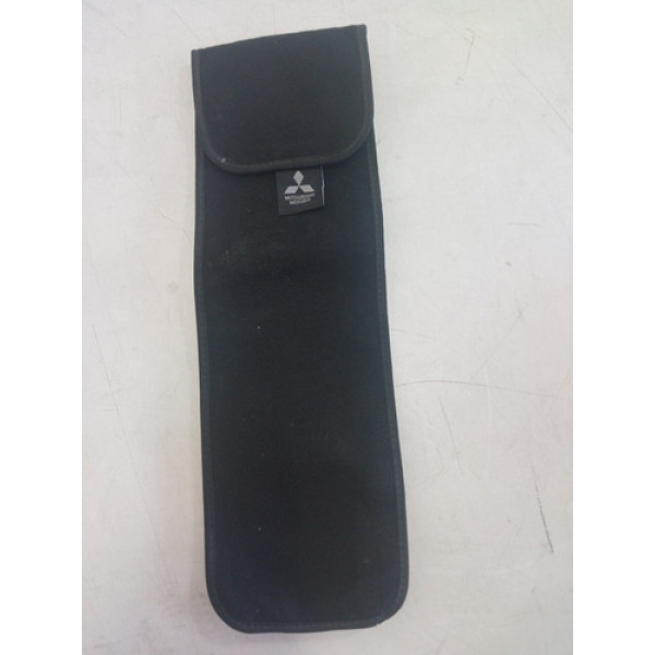 Capa Do Triângulo Mitsubishi Usado Original 