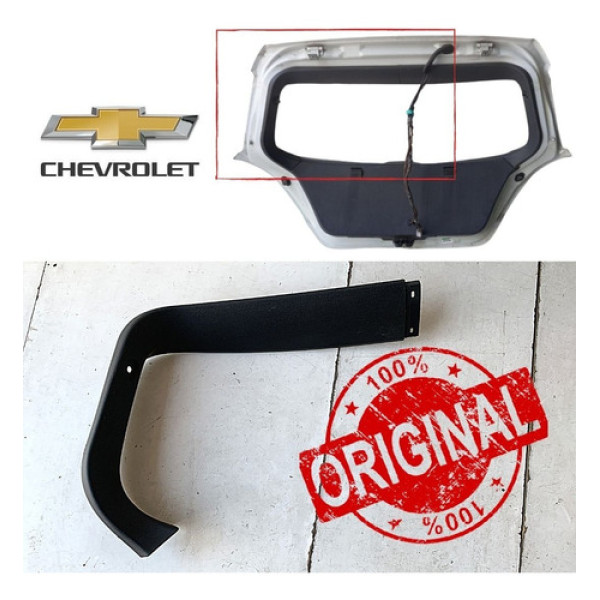 Moldura Tampa Traseira Vectra Gt 2006 12 Lado Esquerdo 16223