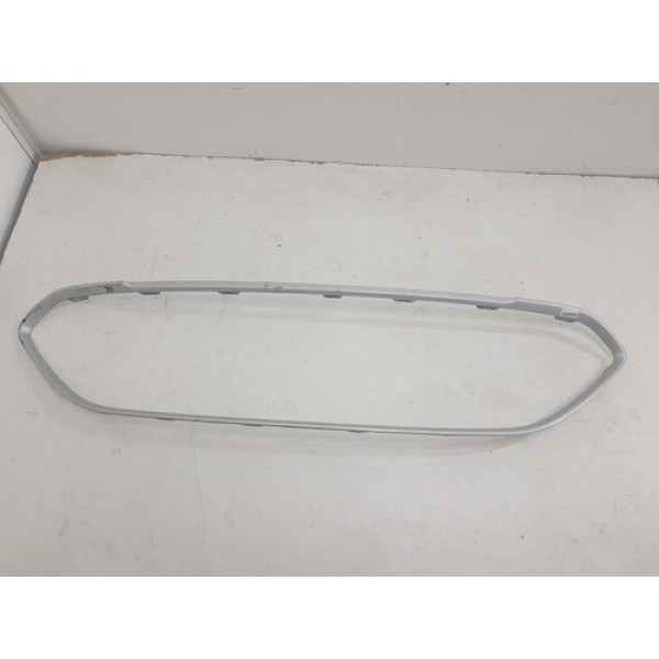 Moldura Friso Prata Grade Ford New Fiesta  22004