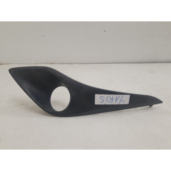 Moldura Farol De Milha Toyota Yaris L.e 19/22 Original 21877