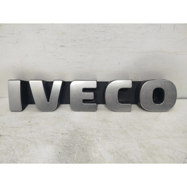Emblema Dianteiro Iveco Stralis Original 26204 Prateado