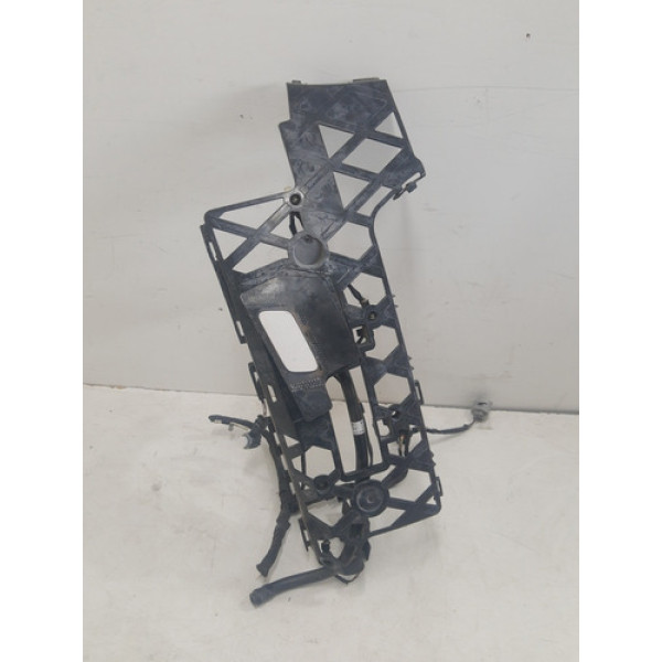 Guia Parachoque Dianteiro Passat B7 L.e 11/15 Original 21878